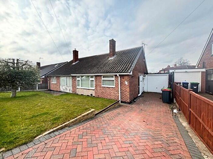 2 Bedroom Semi-Detached Bungalow To Rent In Hardwick Avenue, Sutton-In-Ashfield, NG17