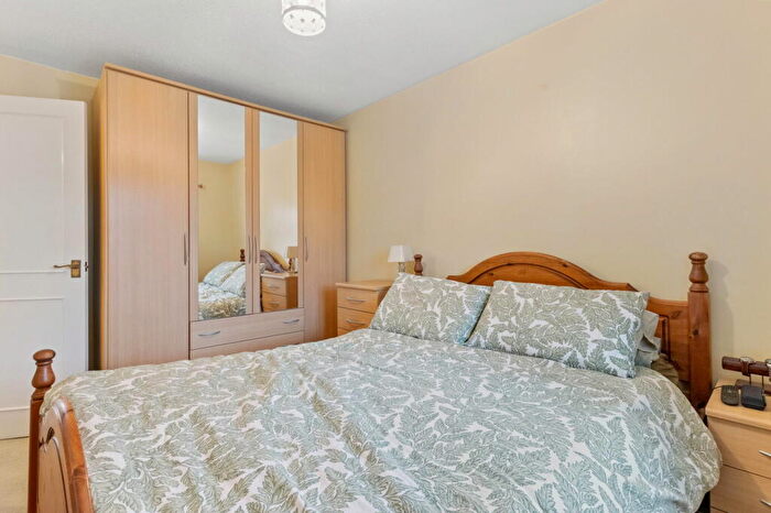 3 Bedroom Terraced House For Sale In Old School Close, Codicote, Hitchin, SG4