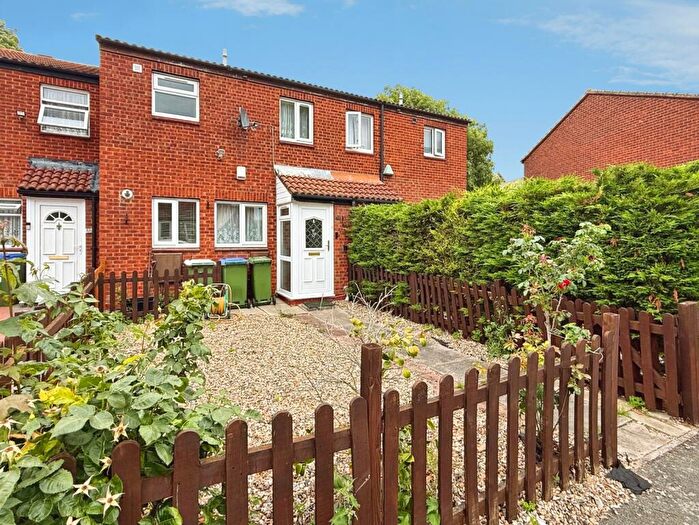 3 Bedroom Terraced House For Sale In Manordene Road, London, SE28