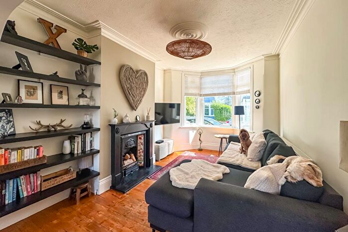 3 Bedroom Terraced House For Sale In Westminster Drive, Westcliff-on-Sea, SS0