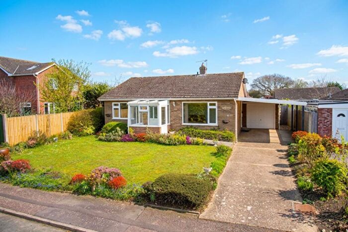 2 Bedroom Detached Bungalow For Sale In Field House Gardens, Diss, IP22