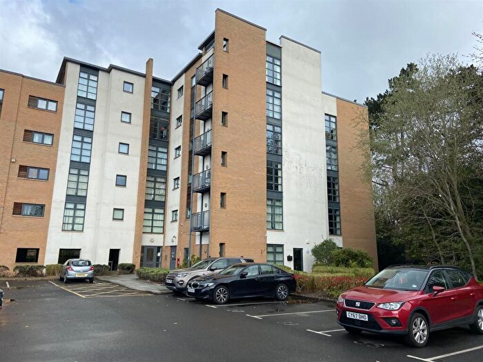 2 Bedroom Apartment To Rent In Manor Court, Altrincham Road, Manchester, M22