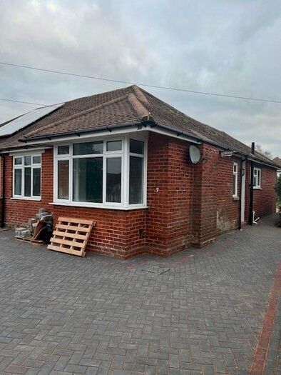 2 Bedroom Bungalow To Rent In Cleethorpes Road, Sholing, Southampton SO19