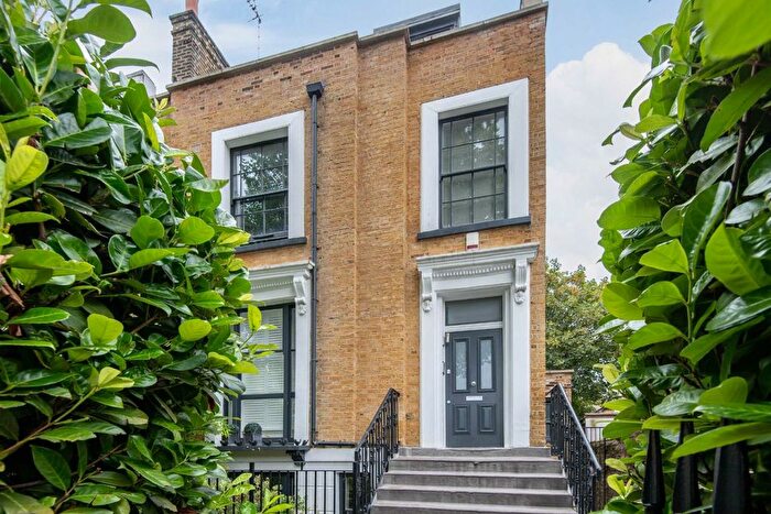 1 Bedroom Flat To Rent In King Edward's Road, London, E9