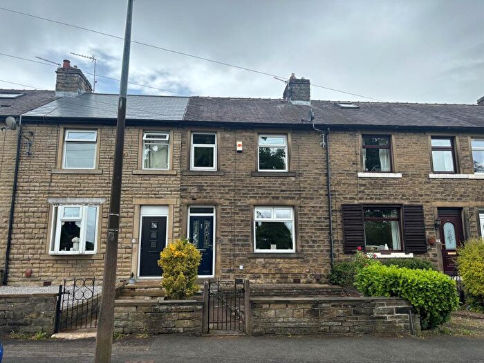 2 Bedroom Terraced House For Sale In Lister Street, Huddersfield, HD5