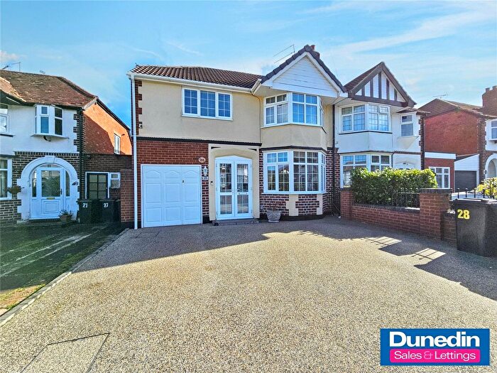 4 Bedroom Semi Detached House For Sale In Graham Crescent, Rubery, Birmingham, B45