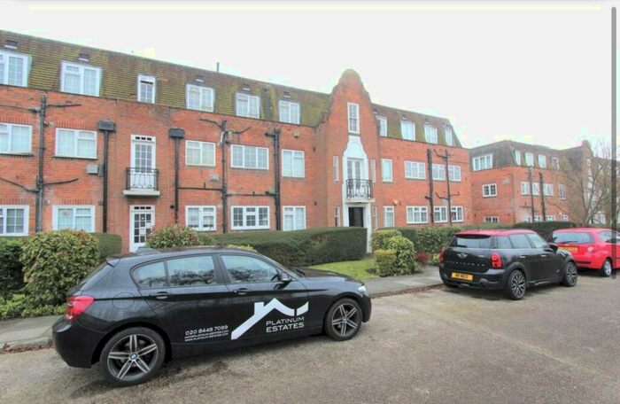 2 Bedroom Property To Rent In Belmont Close, Cockfosters, Barnet, London, EN4