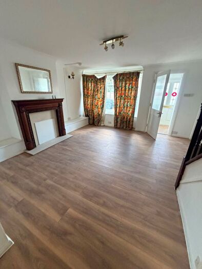 3 Bedroom Terraced House To Rent In Shepherds Close, Romford, RM6