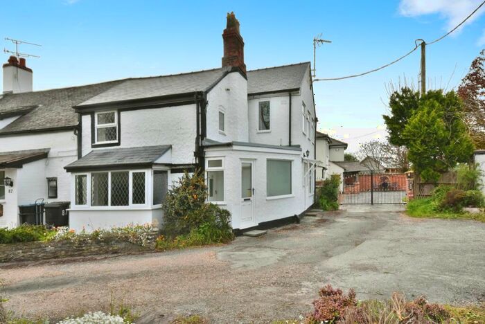 3 Bedroom House For Sale In Harwoods Lane, Rossett, Wrexham, LL12