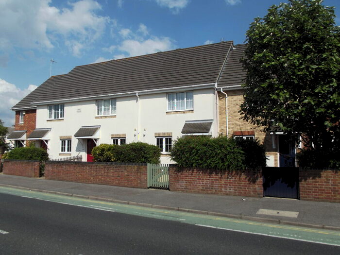 2 Bedroom House To Rent In Wimborne Road, Oakdale, BH15