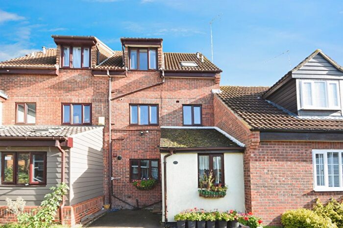 4 Bedroom Terraced House For Sale In Pennyroyal Crescent, Witham, CM8