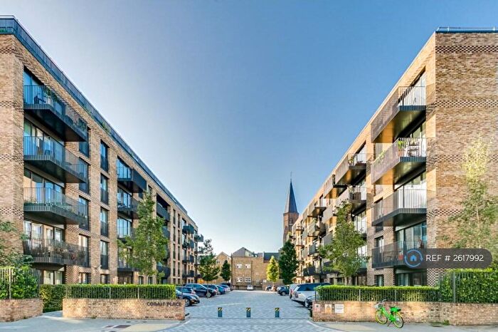 2 Bedroom Flat To Rent In Cobalt Place, London, SW11