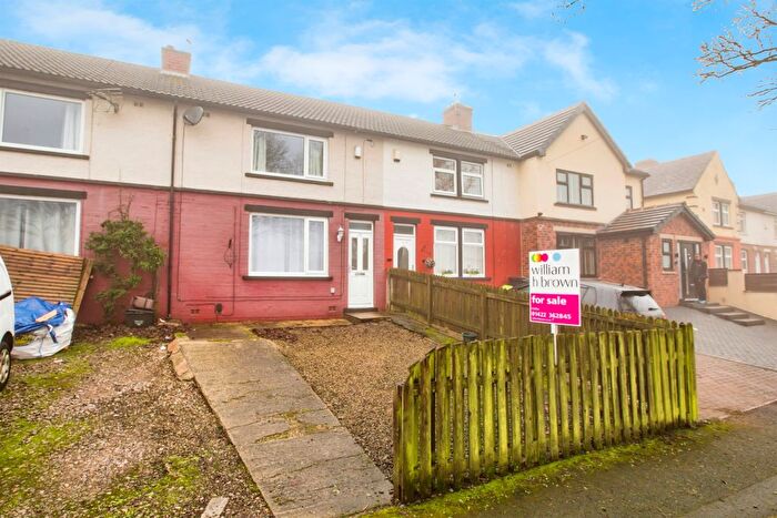 2 Bedroom Terraced House For Sale In Albert Drive, Halifax, HX2