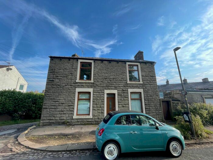 2 Bedroom Detached House To Rent In Hollins Lane, Accrington, Lancashire, BB5