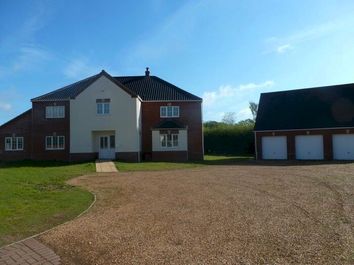 5 Bedroom House To Rent In Station Road, Little Fransham, Dereham, NR19