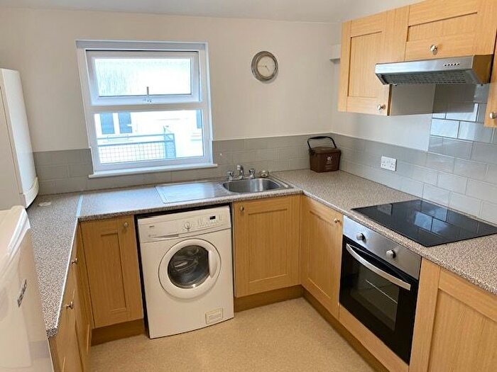 2 Bedroom Flat To Rent In Whitchurch Road, Heath, Cardiff, CF14