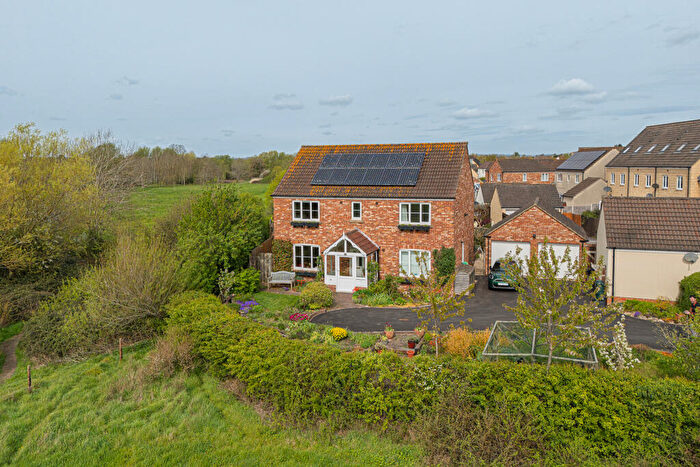 4 Bedroom Detached House For Sale In Barley Rise, Trowbridge, BA14