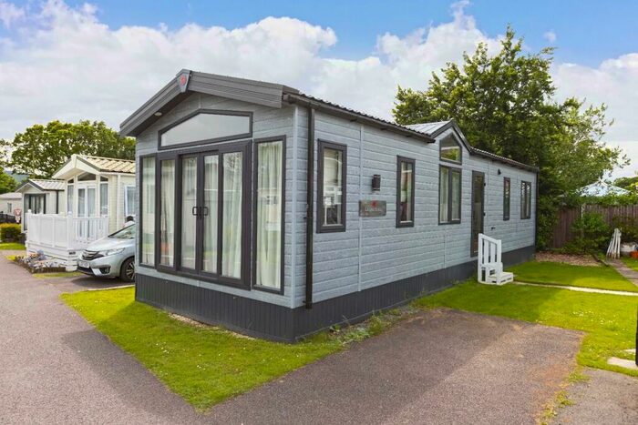 2 Bedroom Park Home For Sale In Downsview Park, Woodmancote, BN5