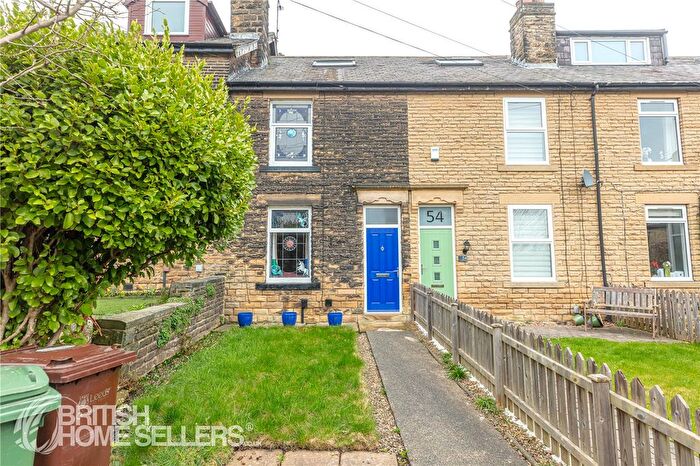 3 Bedroom Terraced House For Sale In South Parade, Pudsey, West Yorkshire, LS28