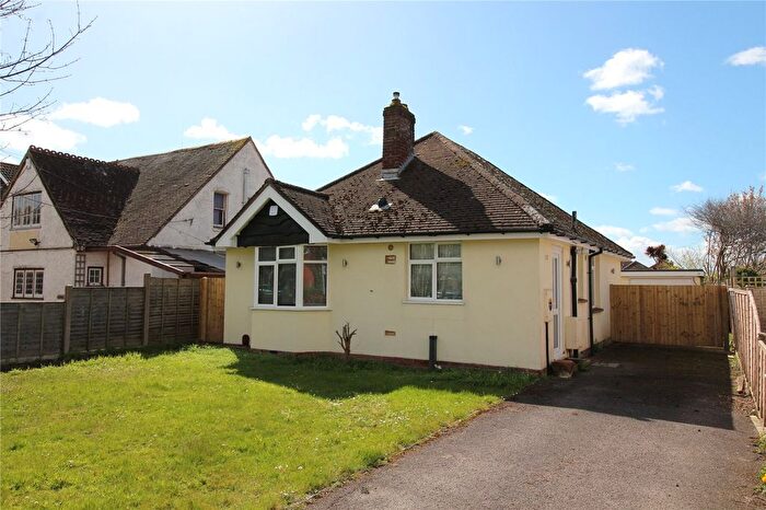 3 Bedroom Bungalow For Sale In Elm Avenue, New Milton, Hampshire, BH25