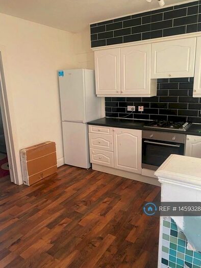 1 Bedroom Terraced House To Rent In Saxon Road, Luton, LU3