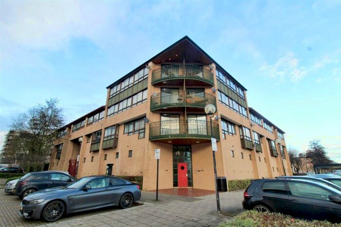 2 Bedroom Apartment To Rent In South Fifth Street, Milton Keynes, MK9