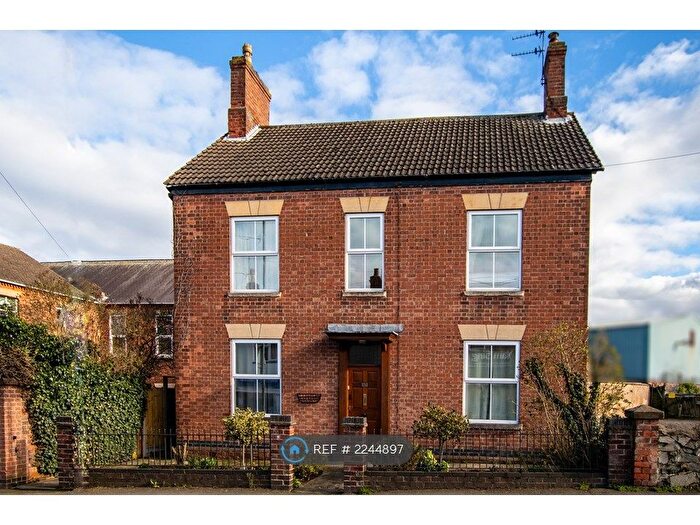 3 Bedroom Detached House To Rent In Charnwood Road, Shepshed, LE12