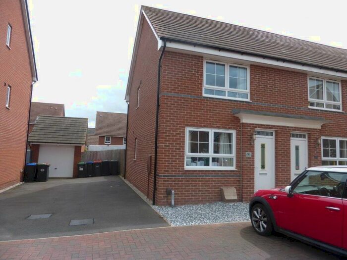 2 Bedroom House To Rent In Kenbrook Road, Hucknall, Nottingham, NG15