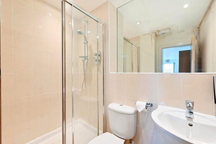 2 Bedroom Apartment To Rent In Highbury Drive, Leatherhead, KT22