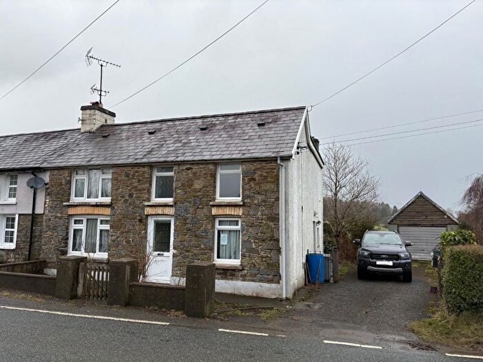 4 Bedroom Cottage For Sale In Llwynglas Llanllwni, Llanybydder, Dyfed, SA40