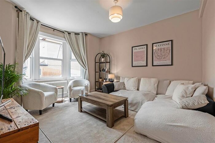 4 Bedroom House To Rent In Parkdale Road, Plumstead, SE18