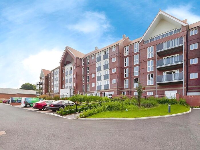 2 Bedroom Flat For Sale In Filey Road, Scarborough, YO11