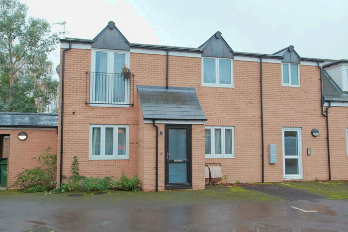 1 Bedroom Apartment To Rent In Russell Court, Kidlington, OX5