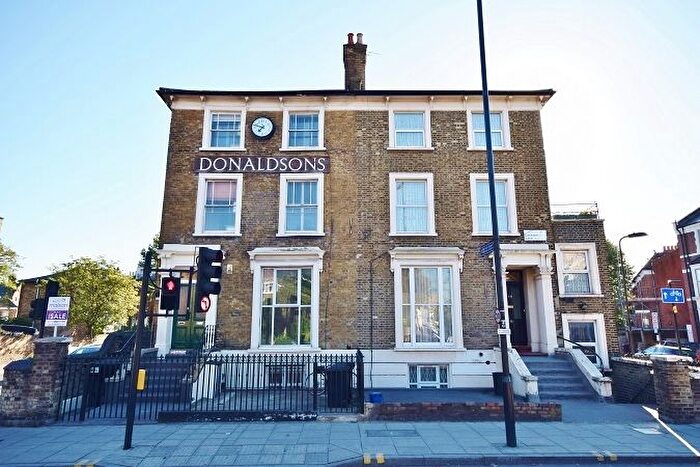 3 Bedroom Flat For Sale In Dalston Lane, London, E8