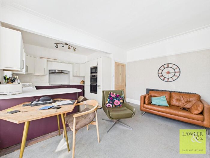 3 Bedroom Semi-Detached House For Sale In Wellfield Road, Stockport, Cheshire, SK2