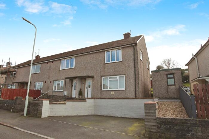 2 Bedroom Flat For Sale In Heol Gwynno, Llantrisant, Pontyclun, CF72