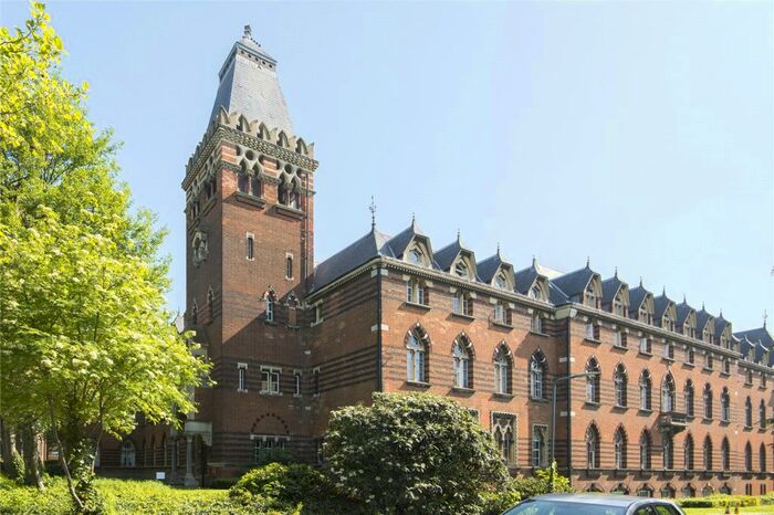 1 Bedroom Flat To Rent In Clock Court, Victory Road, London, E11