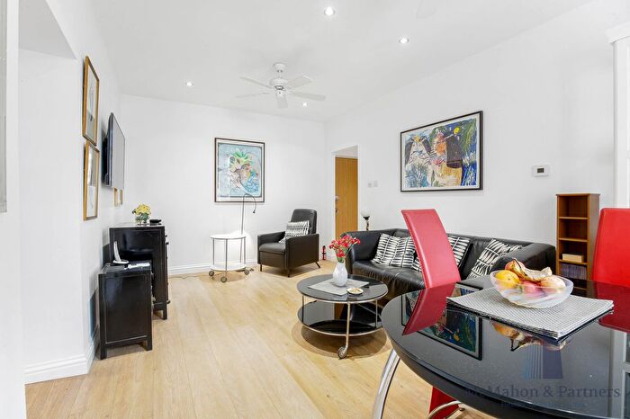 2 Bedroom Flat For Sale In Metro Central Heights, Newington Causeway, London, SE1