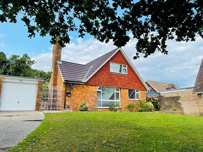 4 Bedroom House To Rent In Gossops Green, RH11