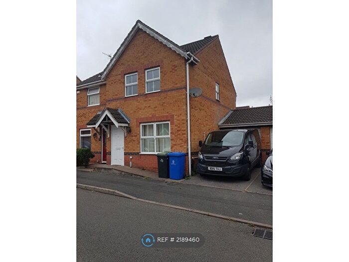 3 Bedroom Semi-Detached House To Rent In Bank Street, Stoke On Trent, ST6