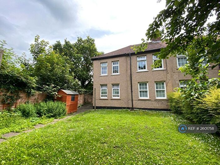 2 Bedroom Maisonette To Rent In The Close, Harrow, HA2