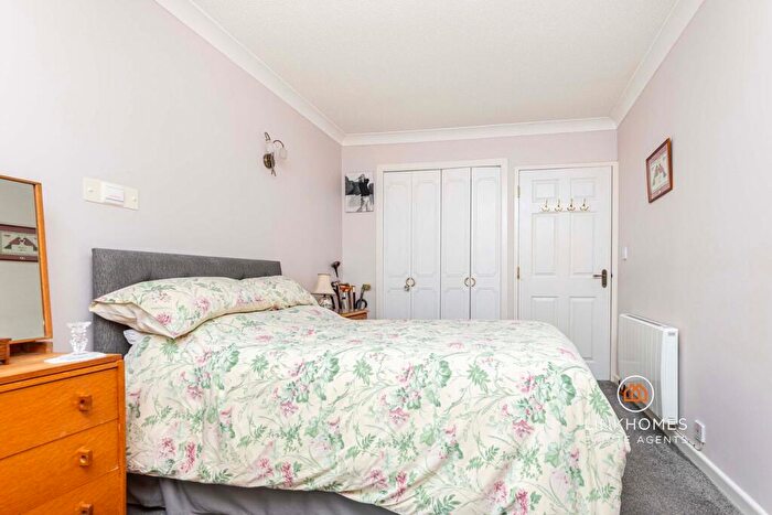 1 Bedroom Retirement Property For Sale In Wentworth Drive, Broadstone, BH18 - Photo 7