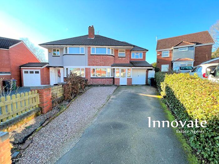 5 Bedroom Semi-Detached House To Rent In Warley Croft, Oldbury, B68