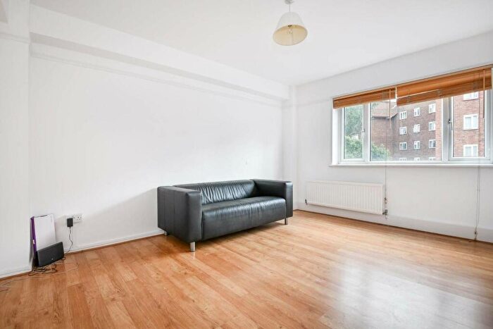 3 Bedroom Flat To Rent In Basingdon Way, Denmark Hill, London, SE5