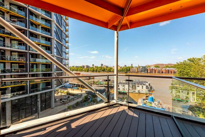 2 Bedroom Flat To Rent In Nine Elms Lane, Nine Elms, London, SW8