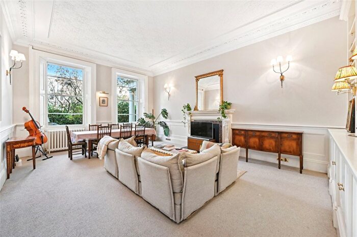 3 Bedroom Flat For Sale In Warwick Square, London, SW1V