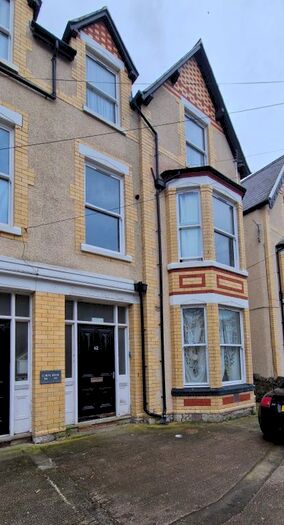 1 Bedroom Flat To Rent In Greenfield Road, Colwyn Bay, LL29