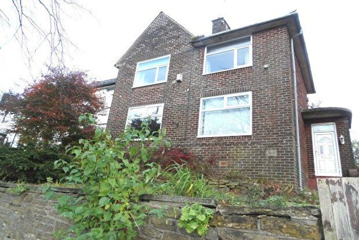 3 Bedroom Property To Rent In Brownhill Drive, Blackburn, BB1