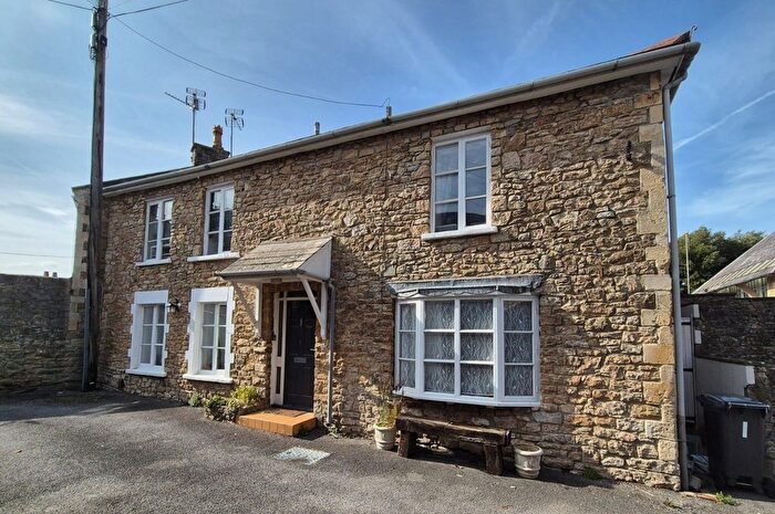 2 Bedroom Cottage For Sale In Seavale Road, Clevedon, North Somerset, BS21