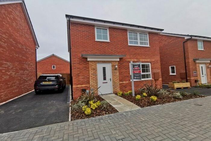 3 Bedroom Property To Rent In Laggan Close, Leicester, LE19